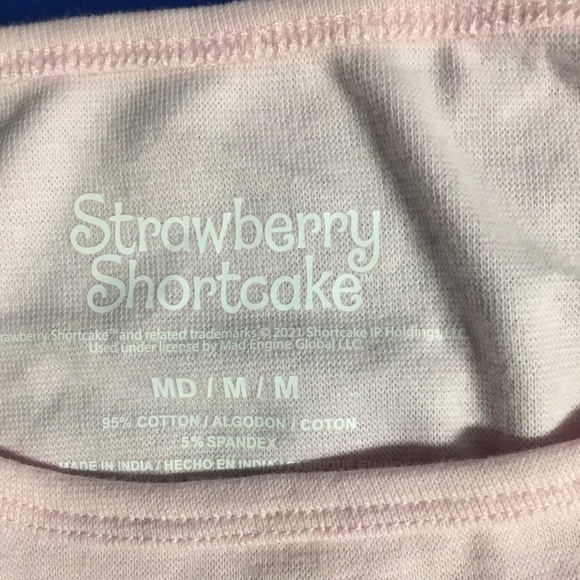 Strawberry shortcake tank top - Picture 2 of 4